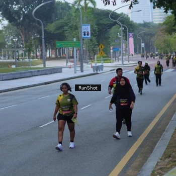 Runner Photo 7102885