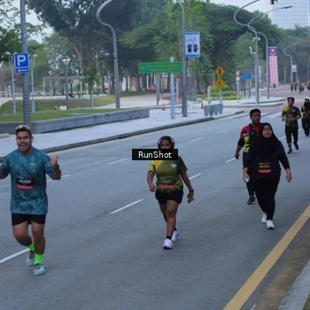 Runner Photo 7102887