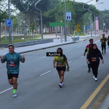 Runner Photo 7102889