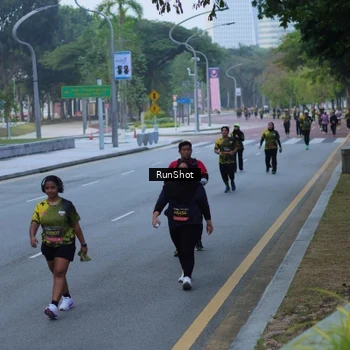 Runner Photo 7102895