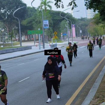 Runner Photo 7102910
