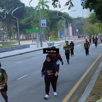 Runner Photo 7102912