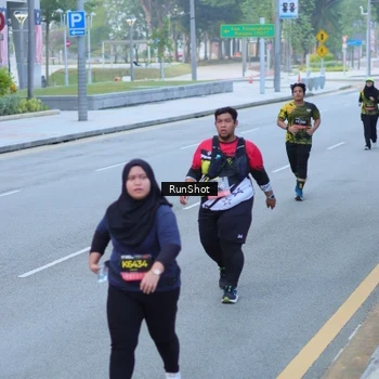 Runner Photo 7102919