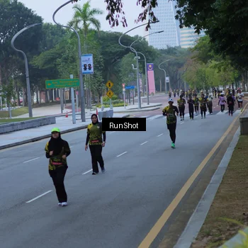 Runner Photo 7102951