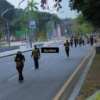 Runner Photo 7102953