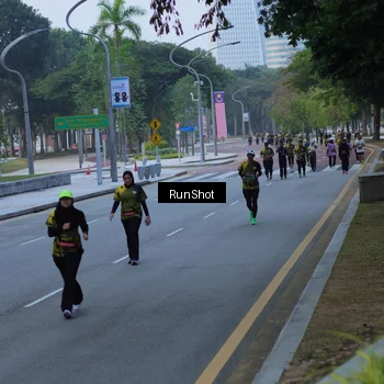 Runner Photo 7102954