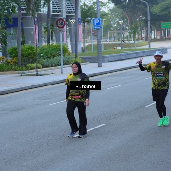 Runner Photo 7102990