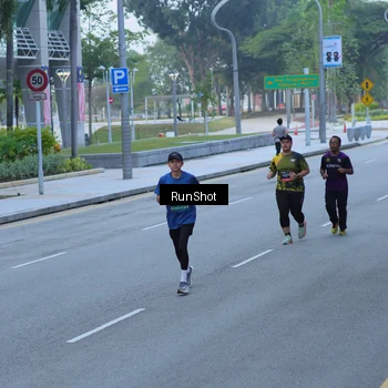 Runner Photo 7103014