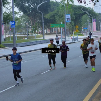 Runner Photo 7103018