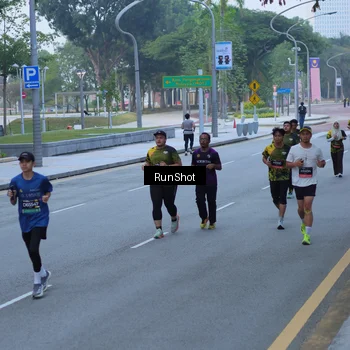 Runner Photo 7103020
