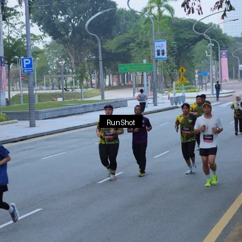 Runner Photo 7103023
