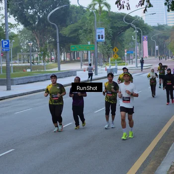 Runner Photo 7103026