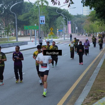 Runner Photo 7103071