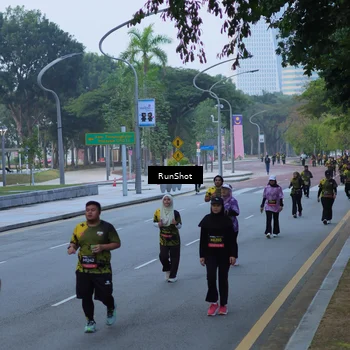 Runner Photo 7103074