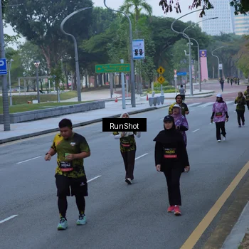 Runner Photo 7103084