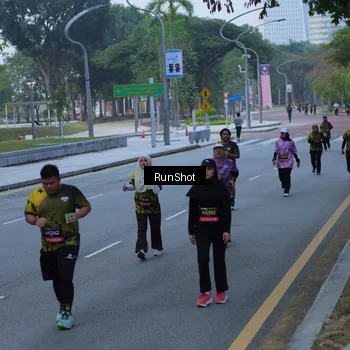 Runner Photo 7103085