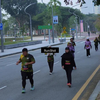 Runner Photo 7103087