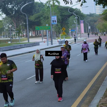 Runner Photo 7103096