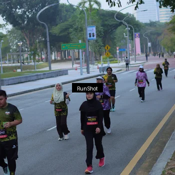 Runner Photo 7103101