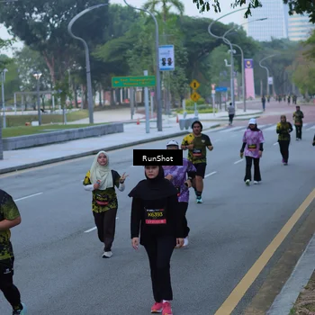 Runner Photo 7103103
