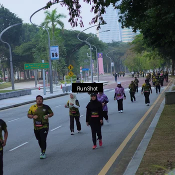 Runner Photo 7103109