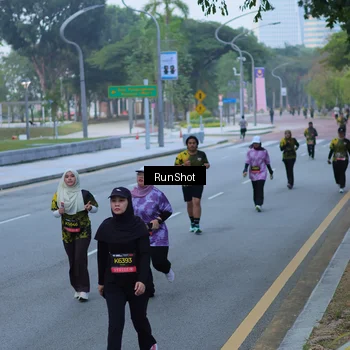 Runner Photo 7103114