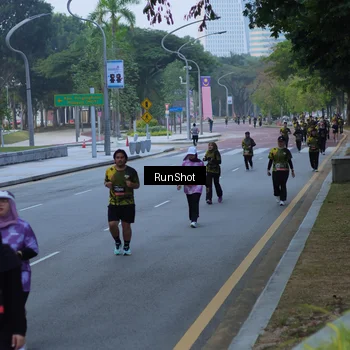 Runner Photo 7103118