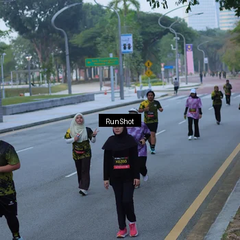 Runner Photo 7103119