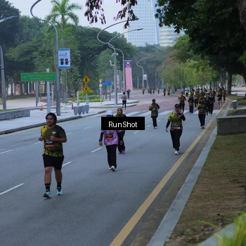 Runner Photo 7103123