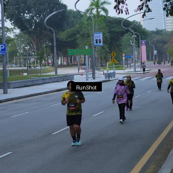 Runner Photo 7103128