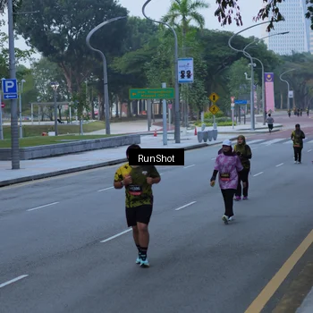 Runner Photo 7103130