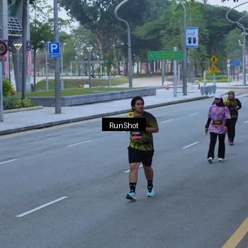 Runner Photo 7103132