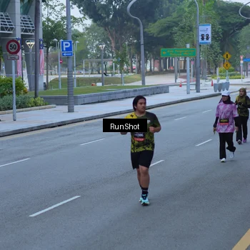 Runner Photo 7103135
