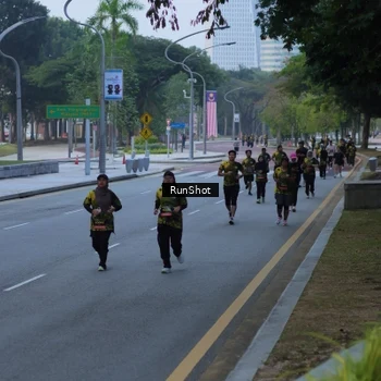 Runner Photo 7103179