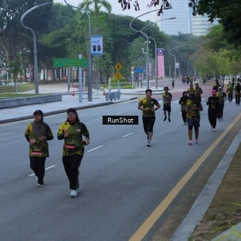 Runner Photo 7103184