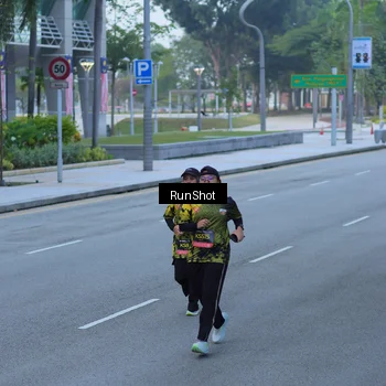 Runner Photo 7103195