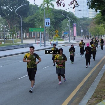 Runner Photo 7103204