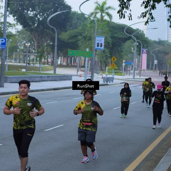 Runner Photo 7103219