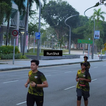 Runner Photo 7103228