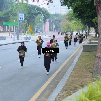 Runner Photo 7103237