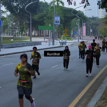 Runner Photo 7103238