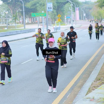 Runner Photo 7103260