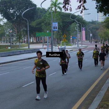 Runner Photo 7103278