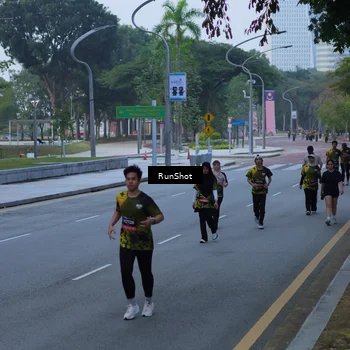 Runner Photo 7103282