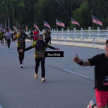 Runner Photo 7107052