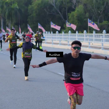 Runner Photo 7107056