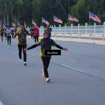 Runner Photo 7107059