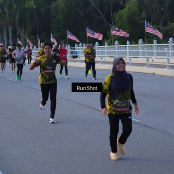 Runner Photo 7107066
