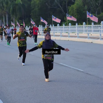 Runner Photo 7107070