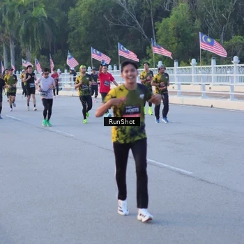 Runner Photo 7107082